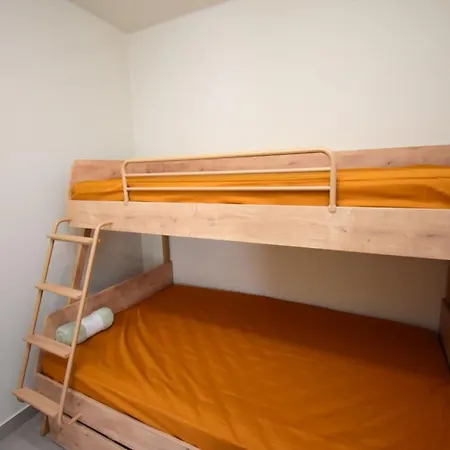Nesea Apartment *